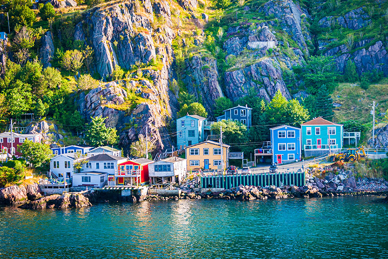 Parcourez les inscriptions immobilières et les maisons à vendre à Terre-Neuve-et-Labrador avec Royal LePage